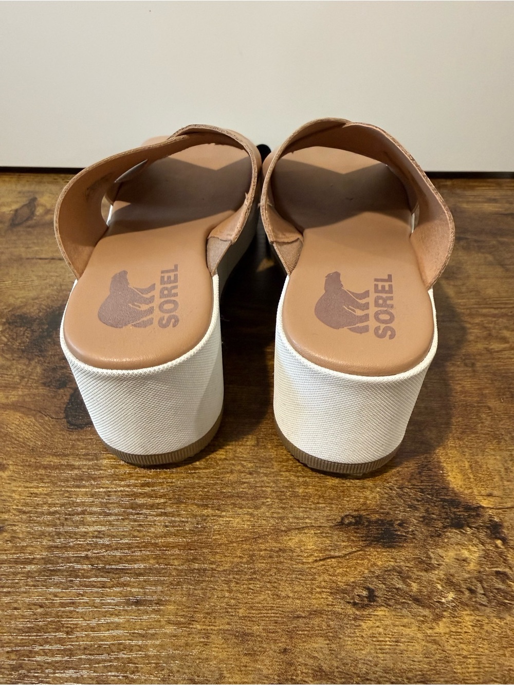 Sorrel platform slides. - Picture 4 of 8